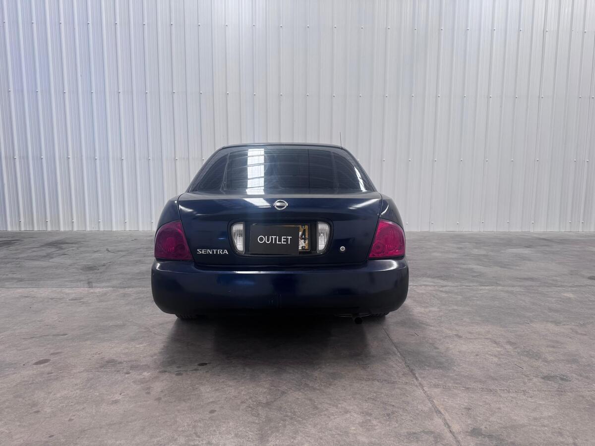 Nissan Sentra B15 1.8 At