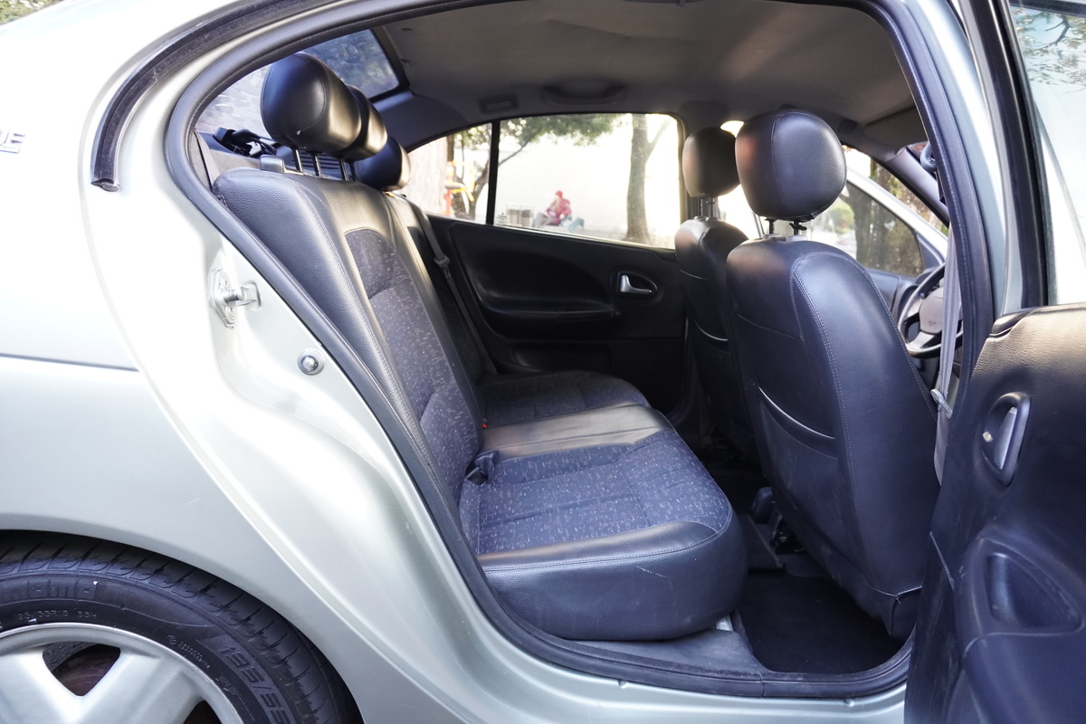 
								Renault Megane Unique 1.6 Mt Aa full									