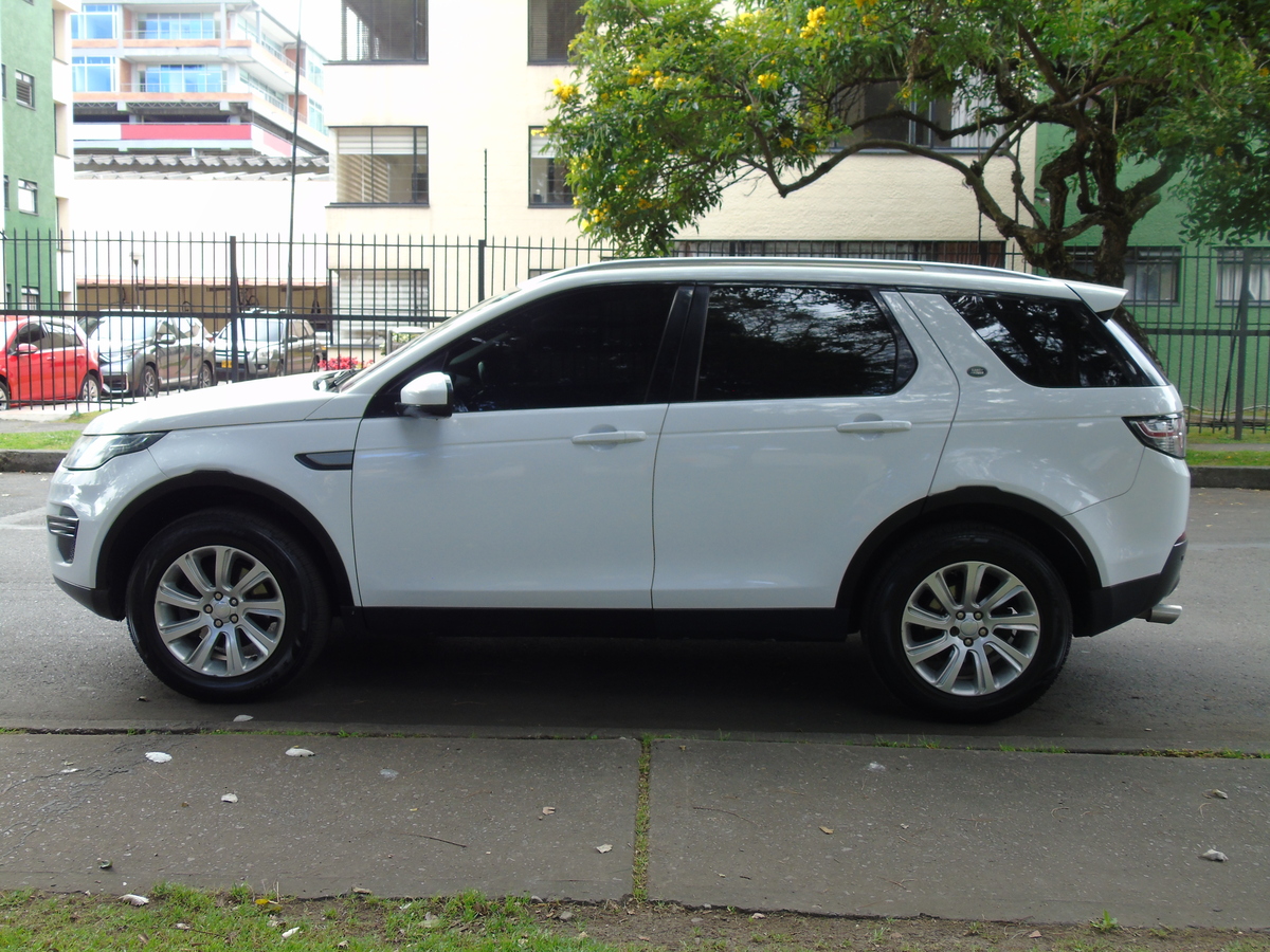 
								Land Rover Discovery Sport S 2.0 Tp T full									
