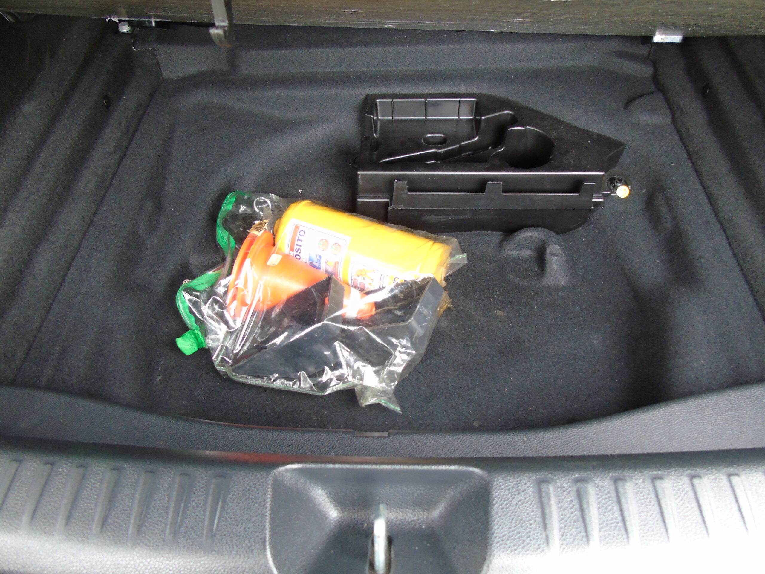 
								Mercedes Benz Gla 200 Urban 1.6 Tp T 4×2 full									