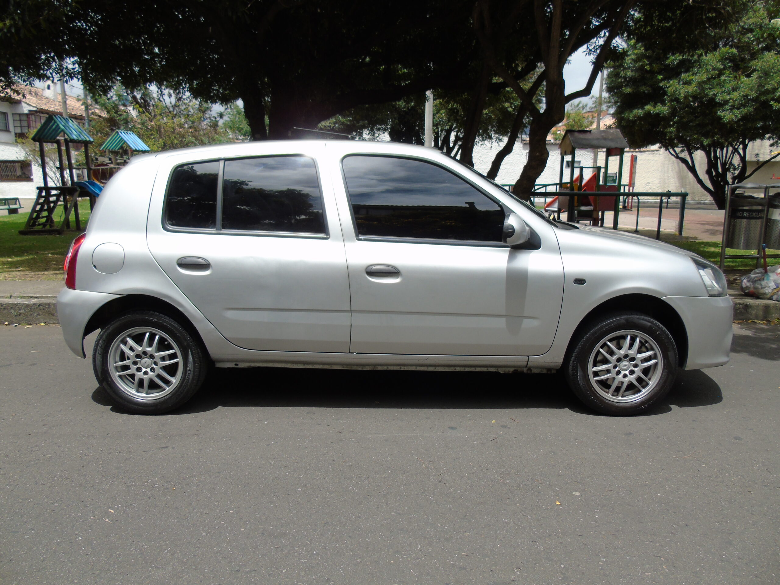 Renault Clio Style Ca 1.2 Mt Aa Da