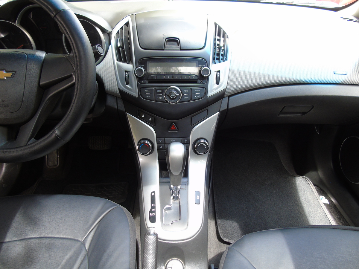 
								CHEVROLET CRUZE LS 1.8 AT CT TC 4P full									