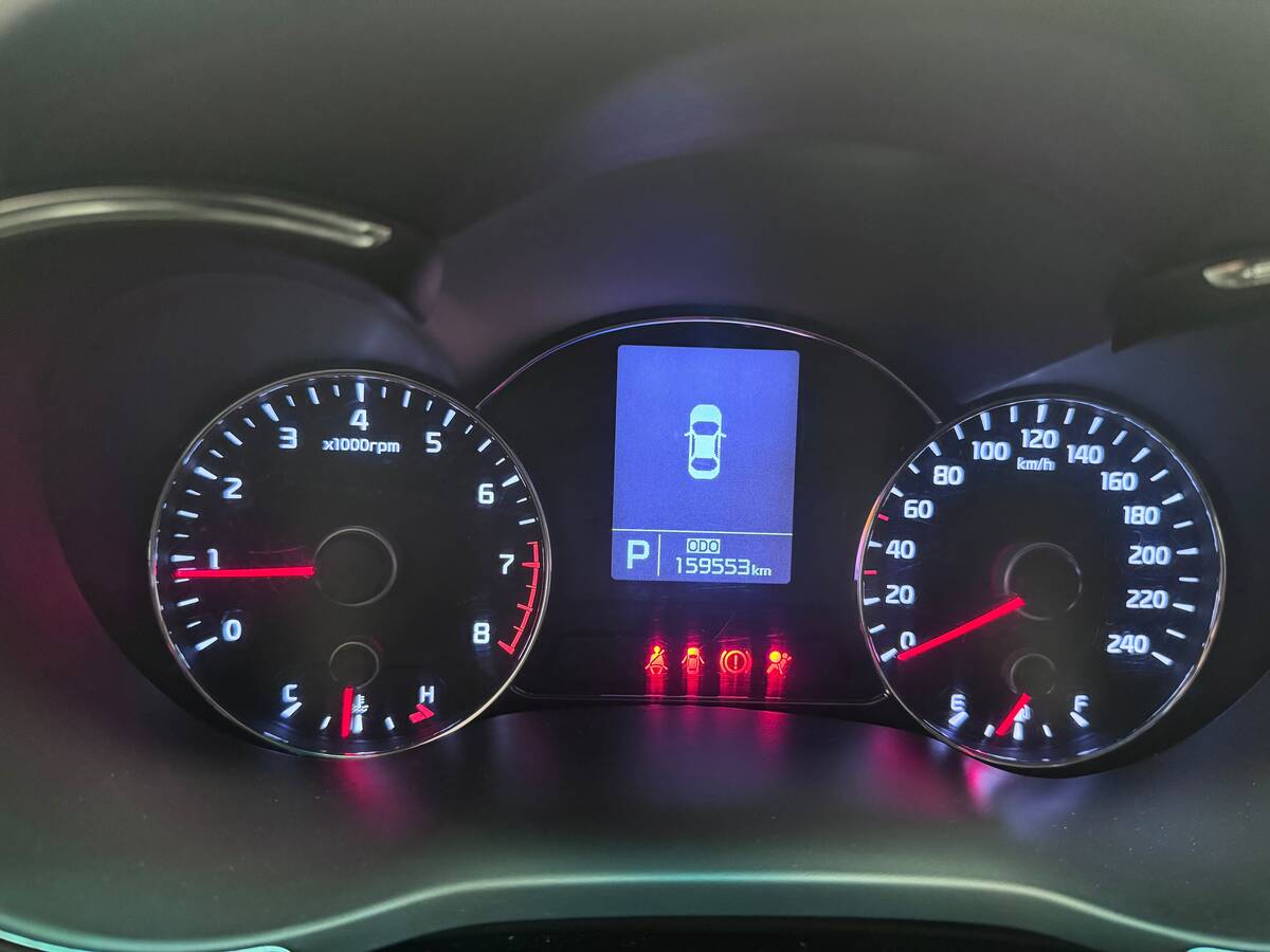 
								Kia CERATO PRO 1.6 AT 2AB 4P full									