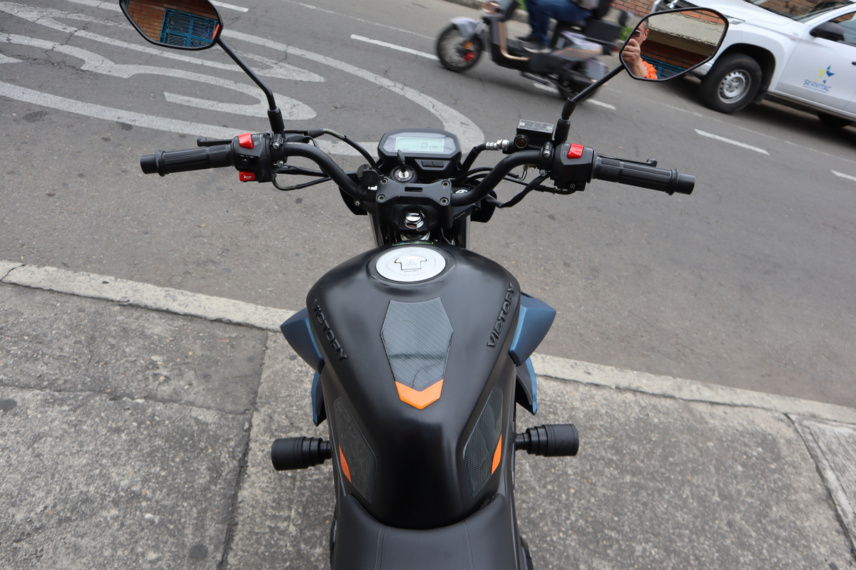 
								Victory Venom 18 Mt 200cc full									