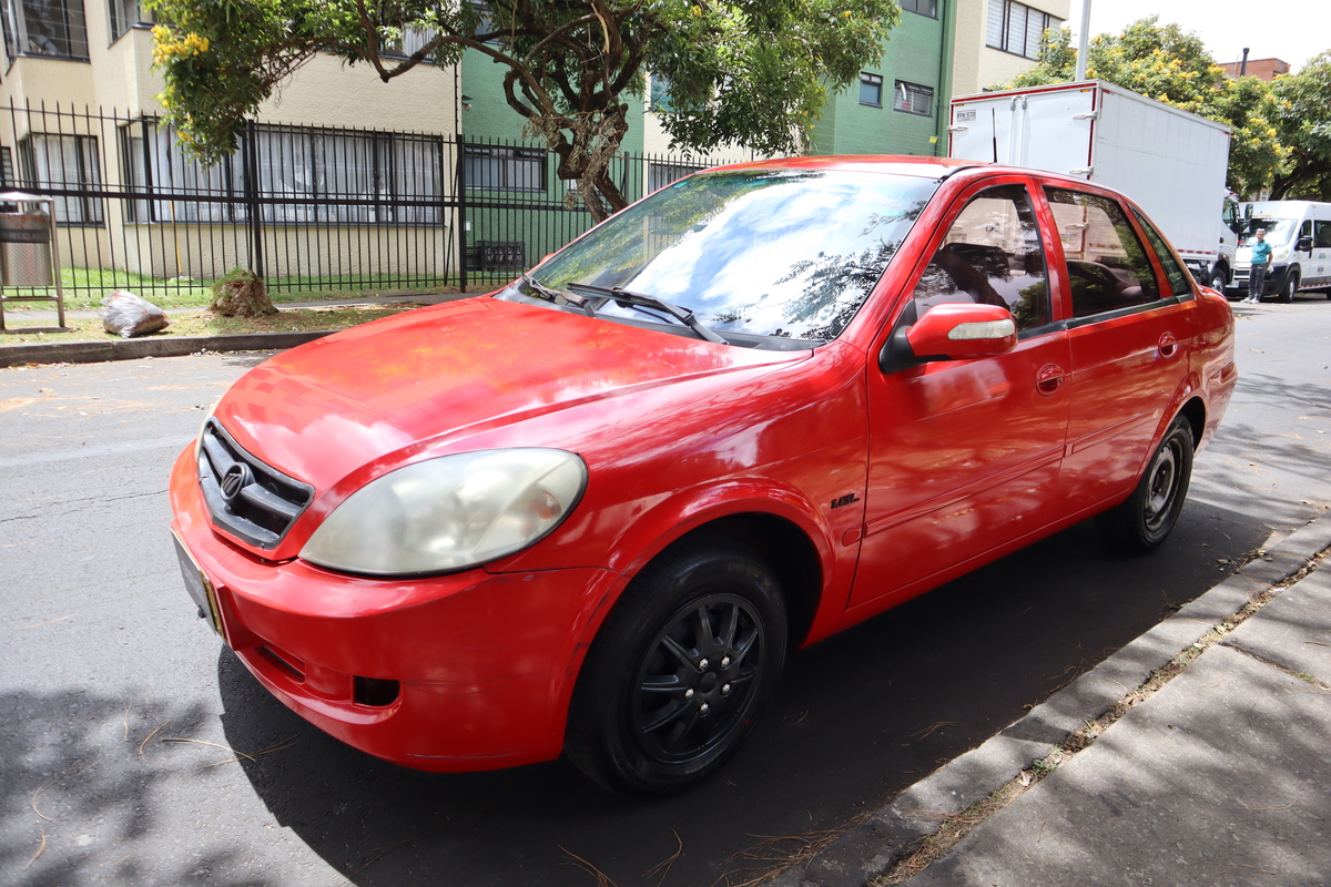 
								Lifan 520 Dx 1.6 Mt Aa 4p full									