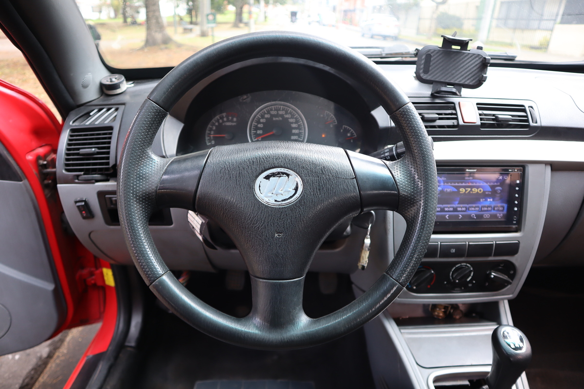
								Lifan 520 Dx 1.6 Mt Aa 4p full									