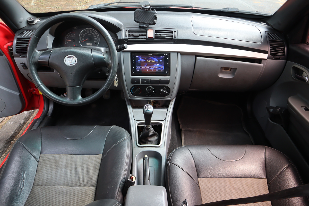 
								Lifan 520 Dx 1.6 Mt Aa 4p full									