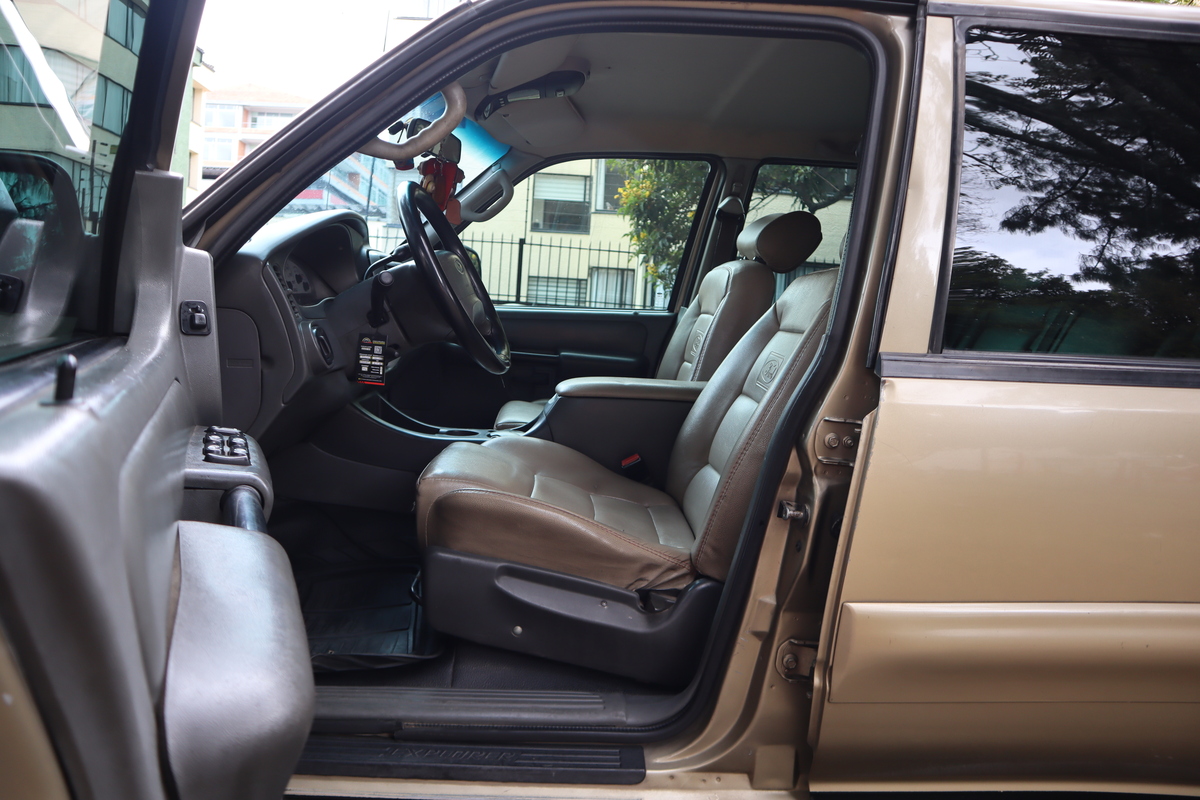 
								Ford Explorer Sport Trac 4.0 At 4×4 full									