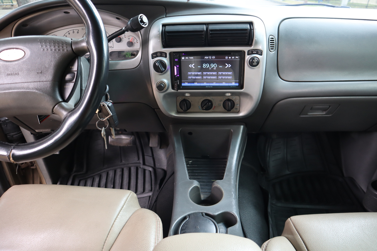 
								Ford Explorer Sport Trac 4.0 At 4×4 full									
