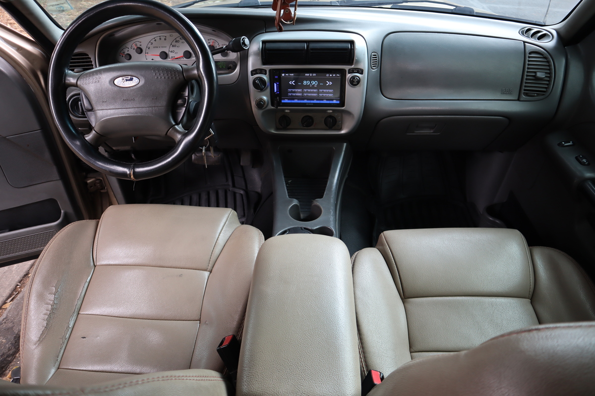 
								Ford Explorer Sport Trac 4.0 At 4×4 full									