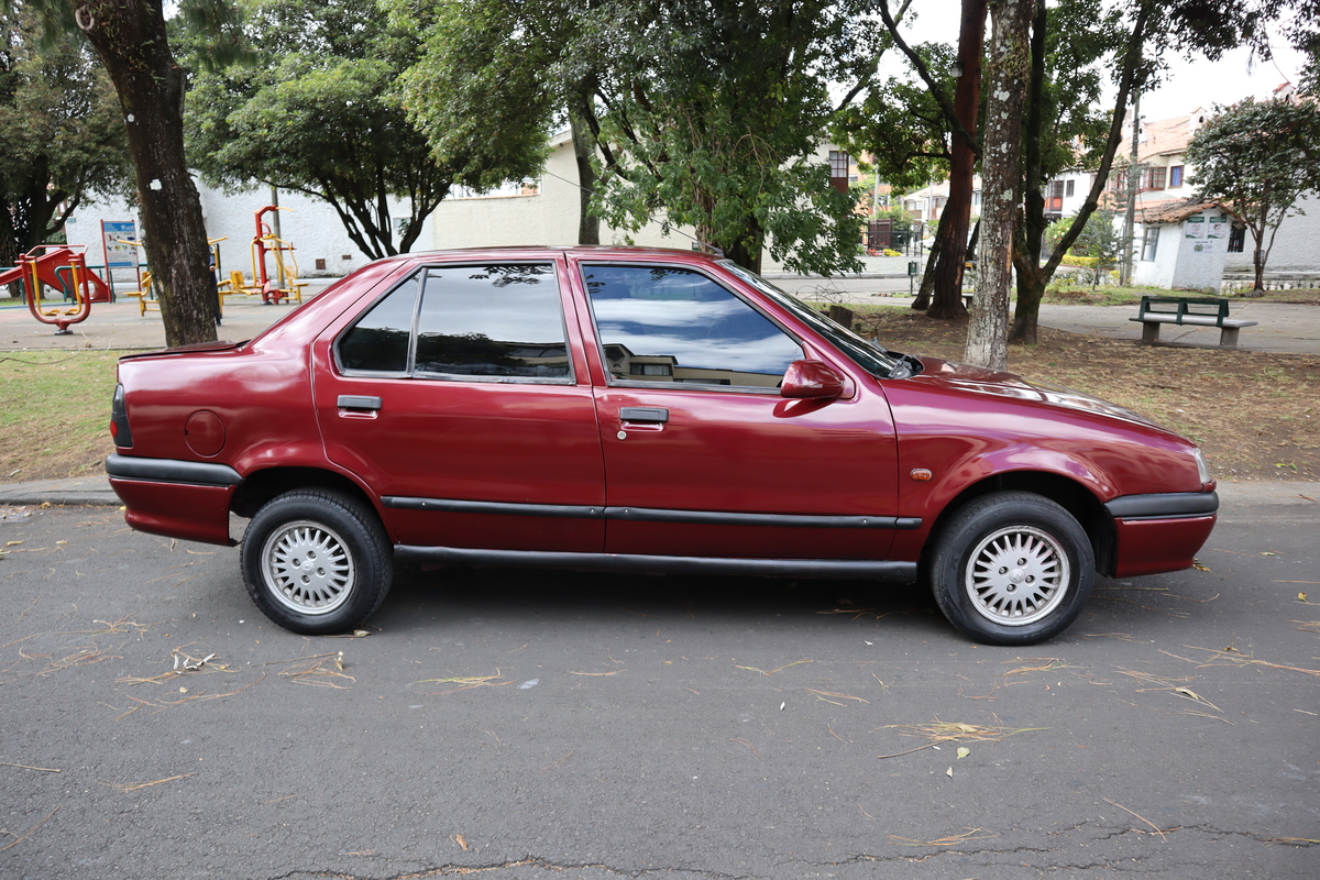 Renault R19 INYECCION 1.4 MT