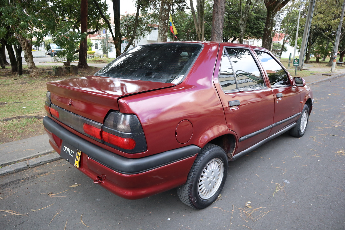 Renault R19 INYECCION 1.4 MT
