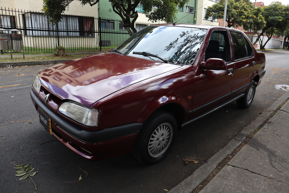 
								Renault R19 INYECCION 1.4 MT full									