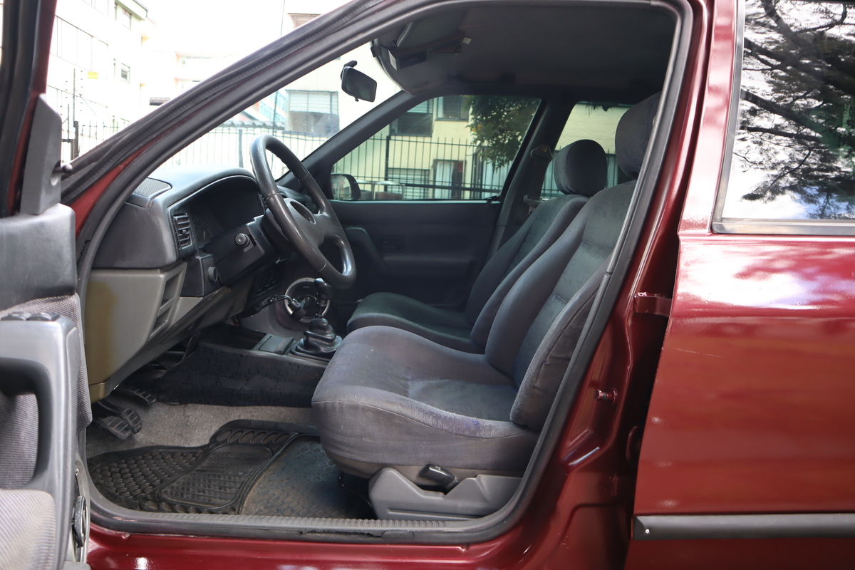 
								Renault R19 INYECCION 1.4 MT full									