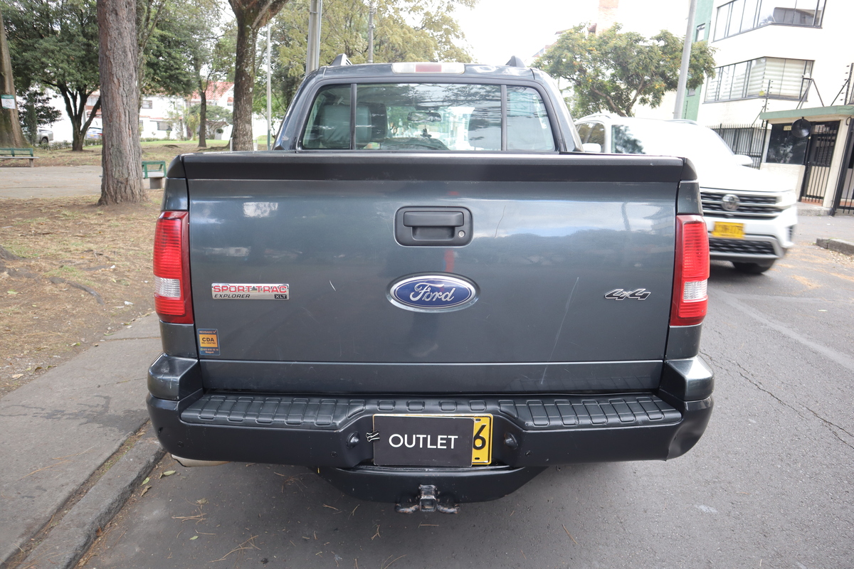 
								Ford Explorer SPORT TRAC DC 4.0 AT 4X4 full									