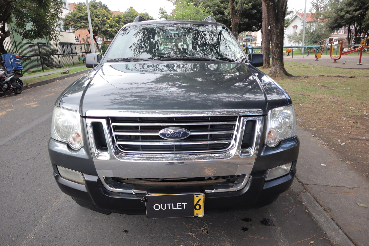 
								Ford Explorer SPORT TRAC DC 4.0 AT 4X4 full									