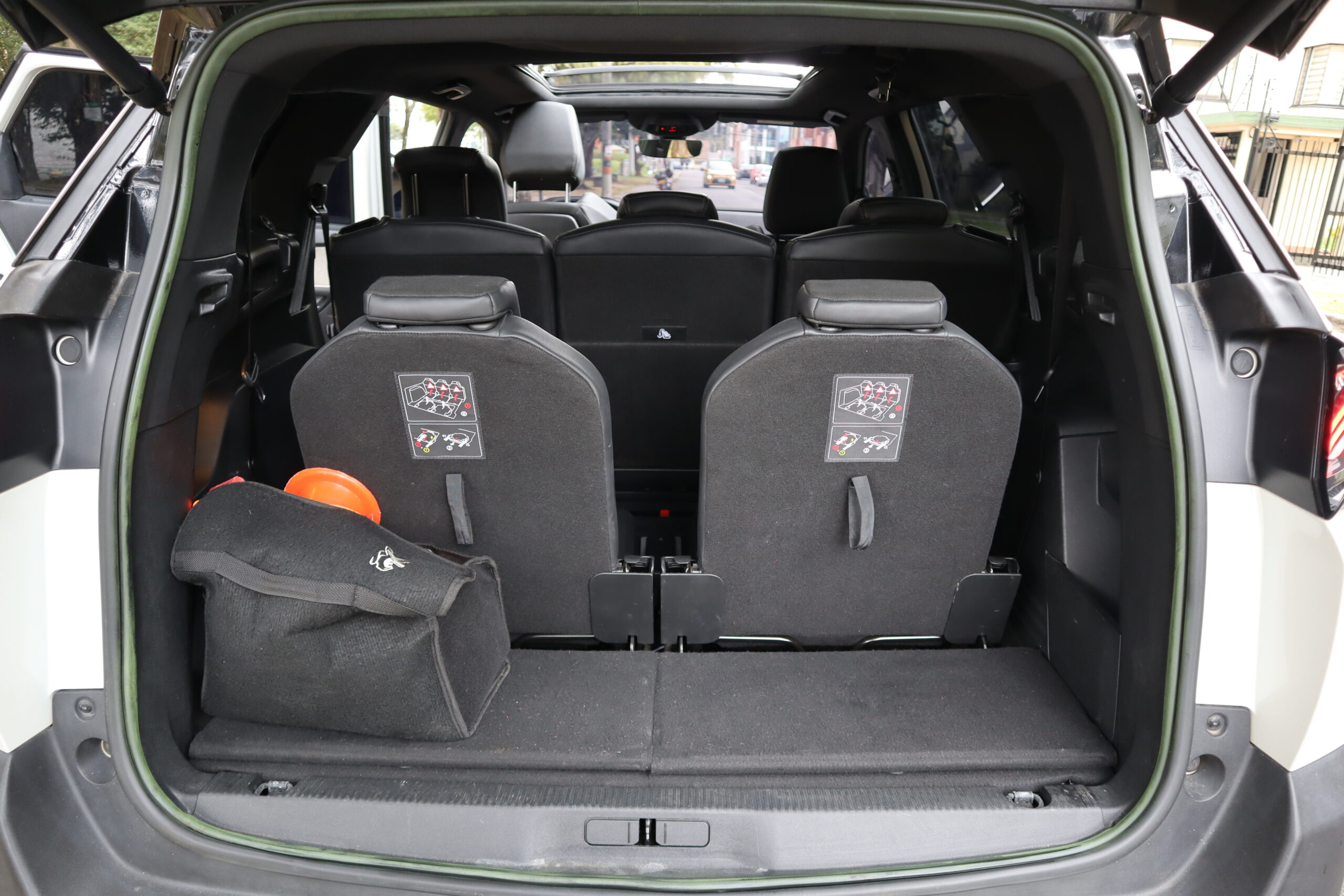 
								Peugeot 5008 Gt Line 1.6 Tp T Ct Tc 7psj 4×2 full									