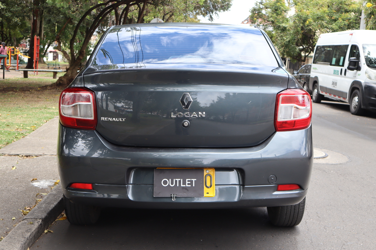 
								Renault Logan Authentique Life 1.6 Mt Aa 2ab Abs full									