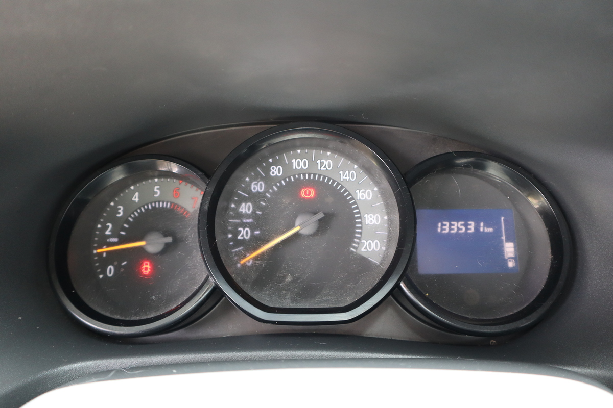 
								Renault Logan Authentique Life 1.6 Mt Aa 2ab Abs full									