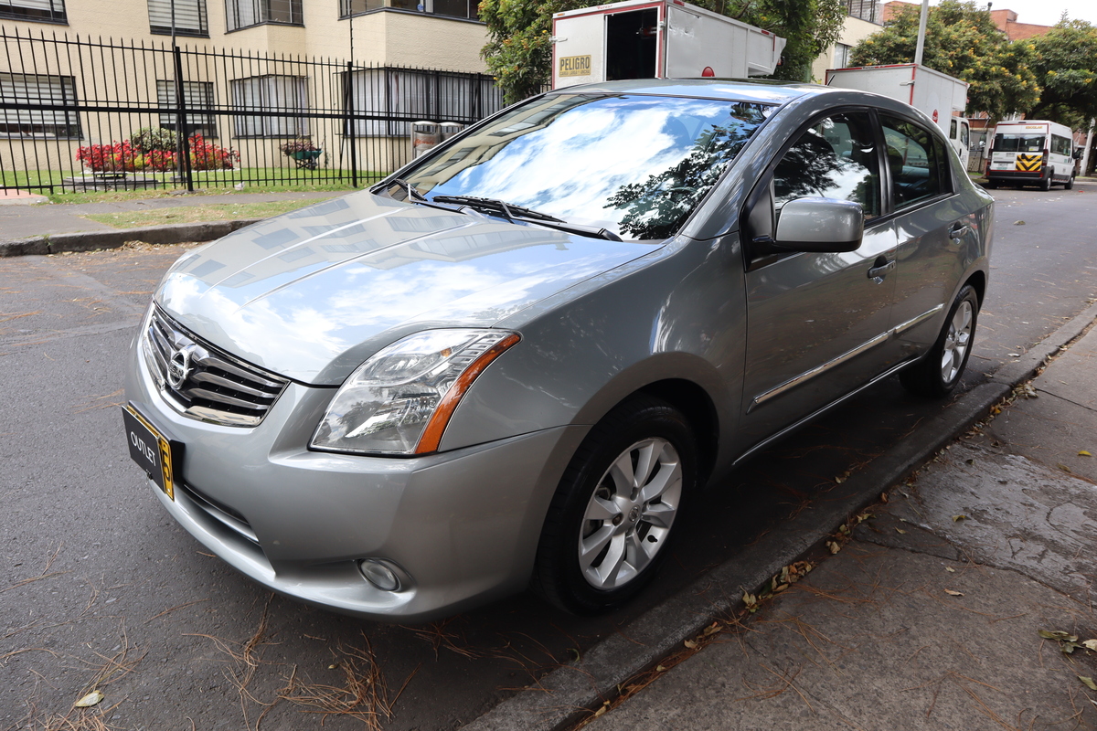 
								Nissan Sentra Sl 2.0 At 6ab Abs full									