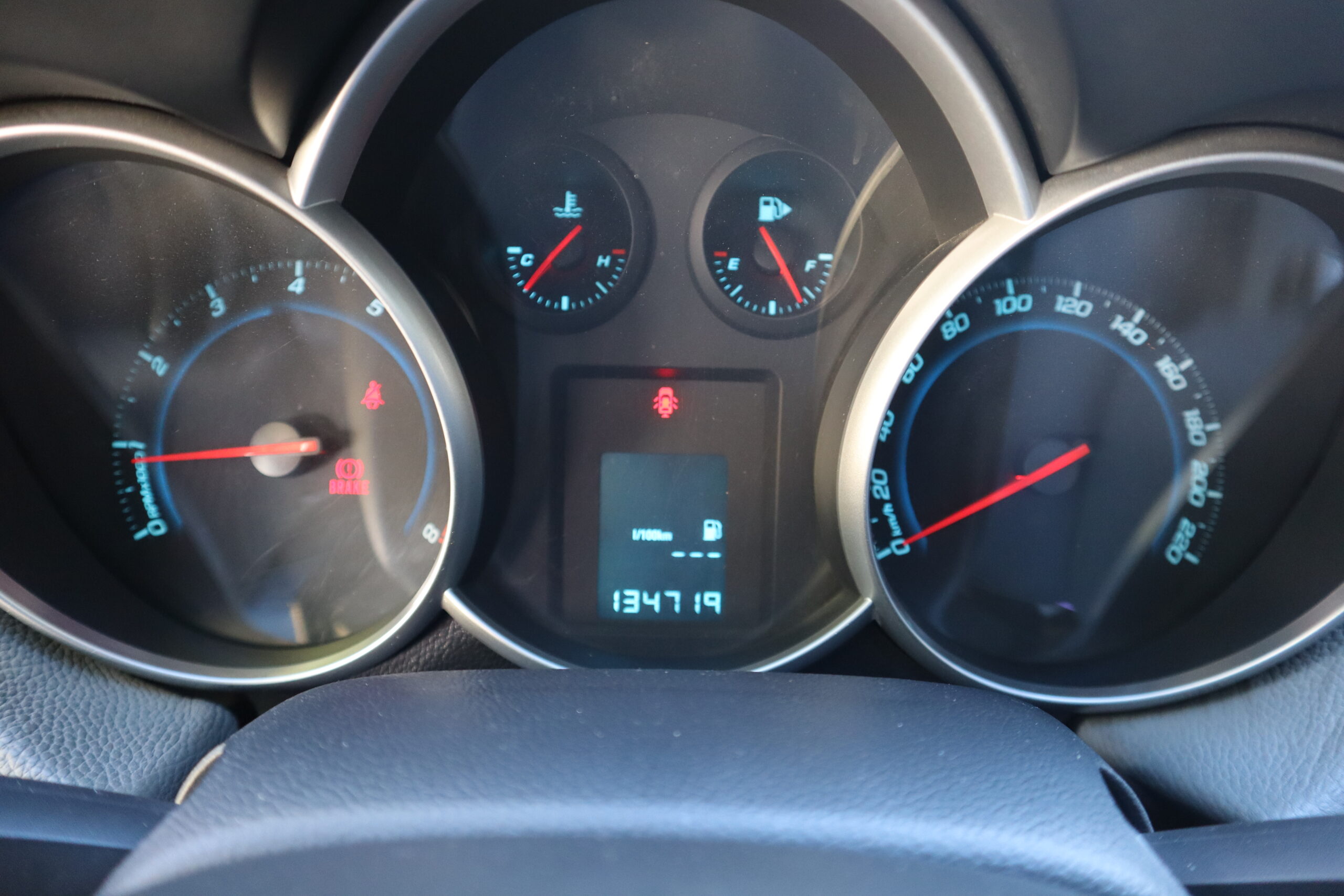 
								Chevrolet Cruze Nickel 1.8 Mt 4p Ct full									