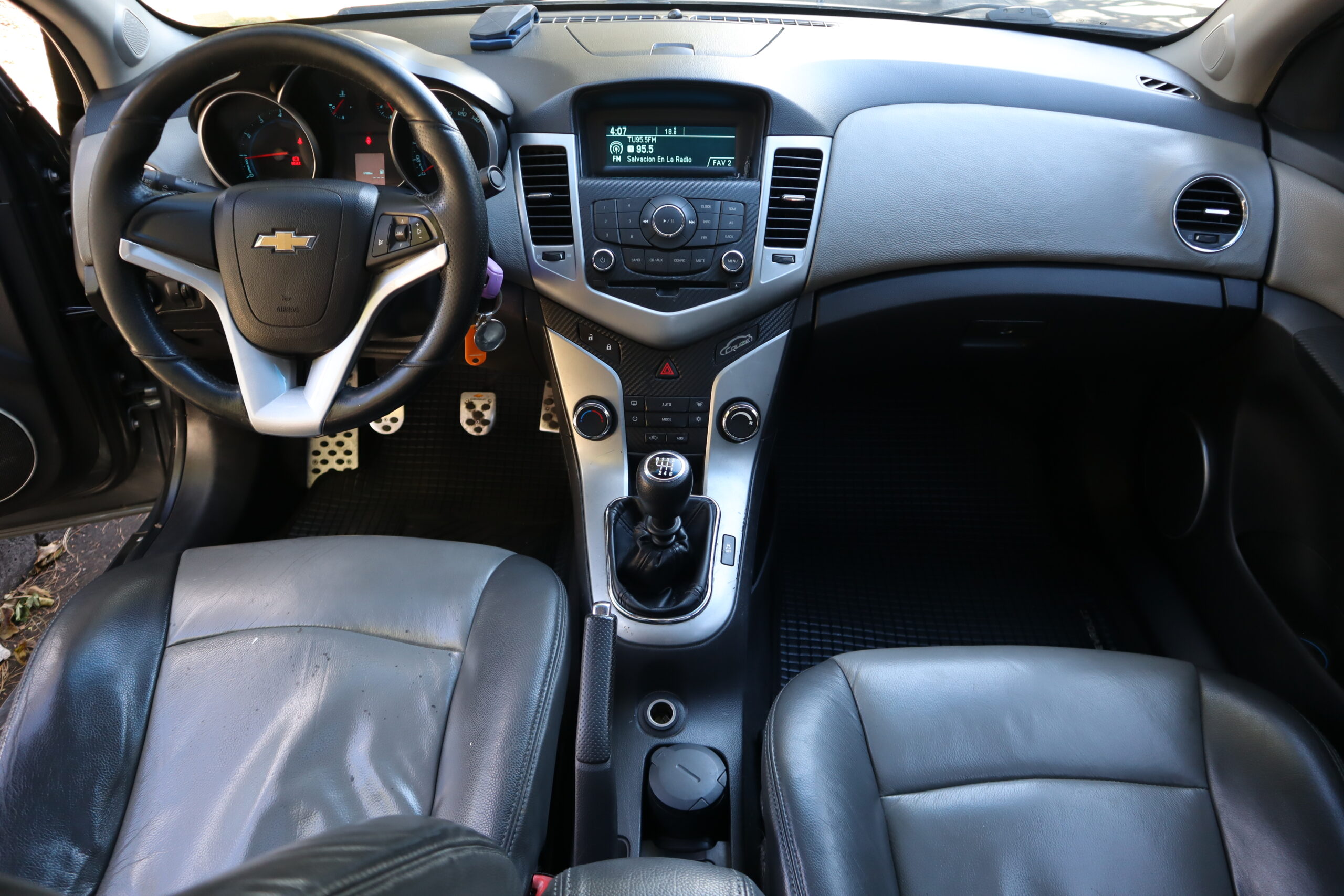 
								Chevrolet Cruze Nickel 1.8 Mt 4p Ct full									