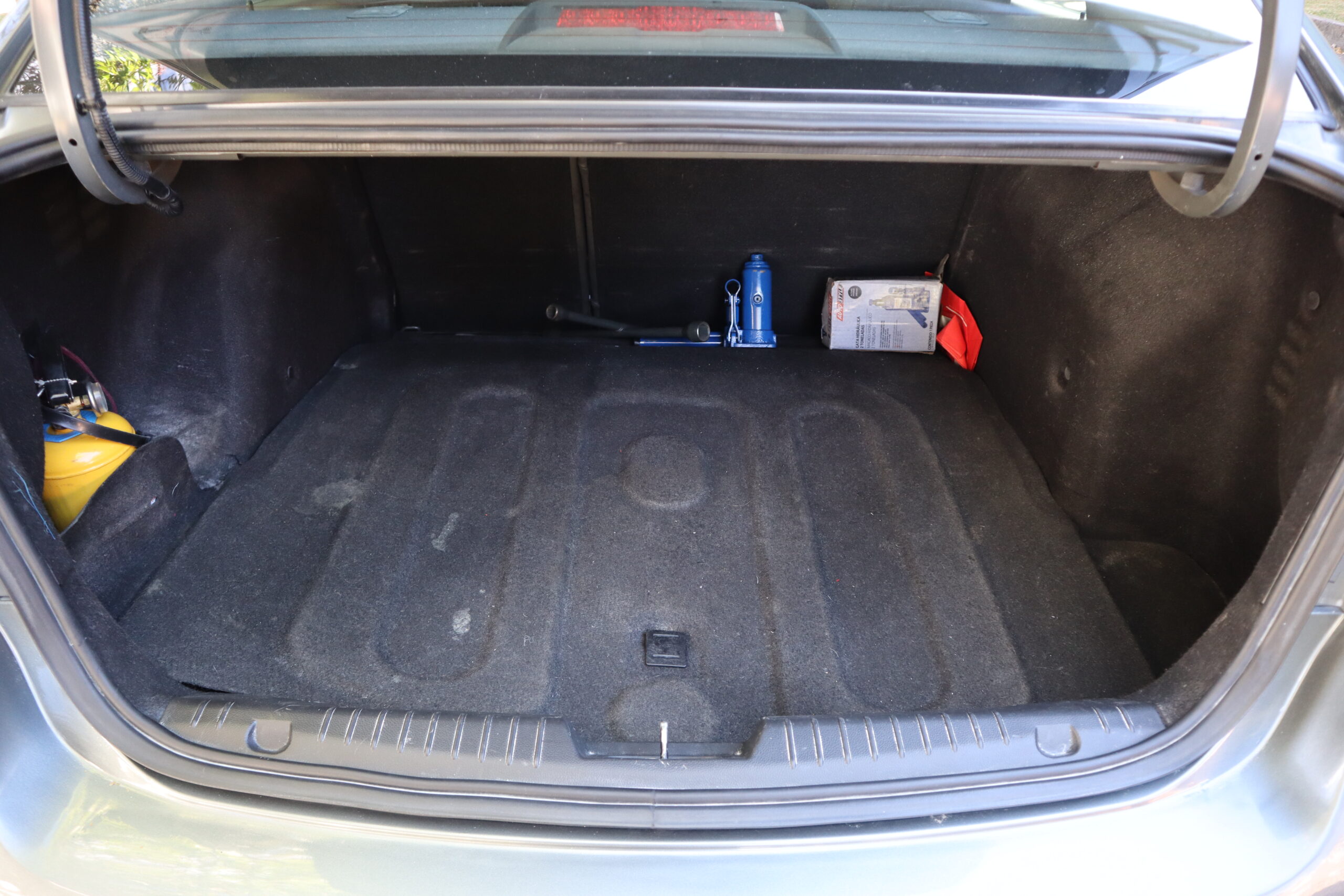 
								Chevrolet Cruze Nickel 1.8 Mt 4p Ct full									
