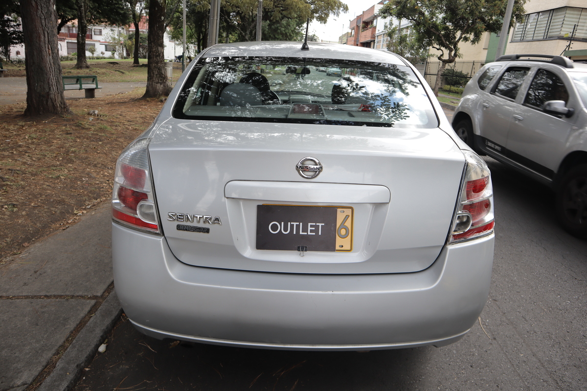 Nissan Sentra 2.0 S At 2ab Abs
