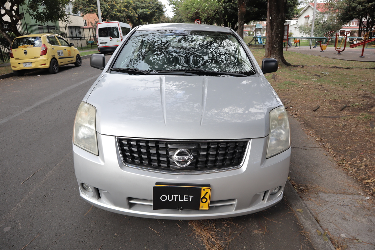 
								Nissan Sentra 2.0 S At 2ab Abs full									