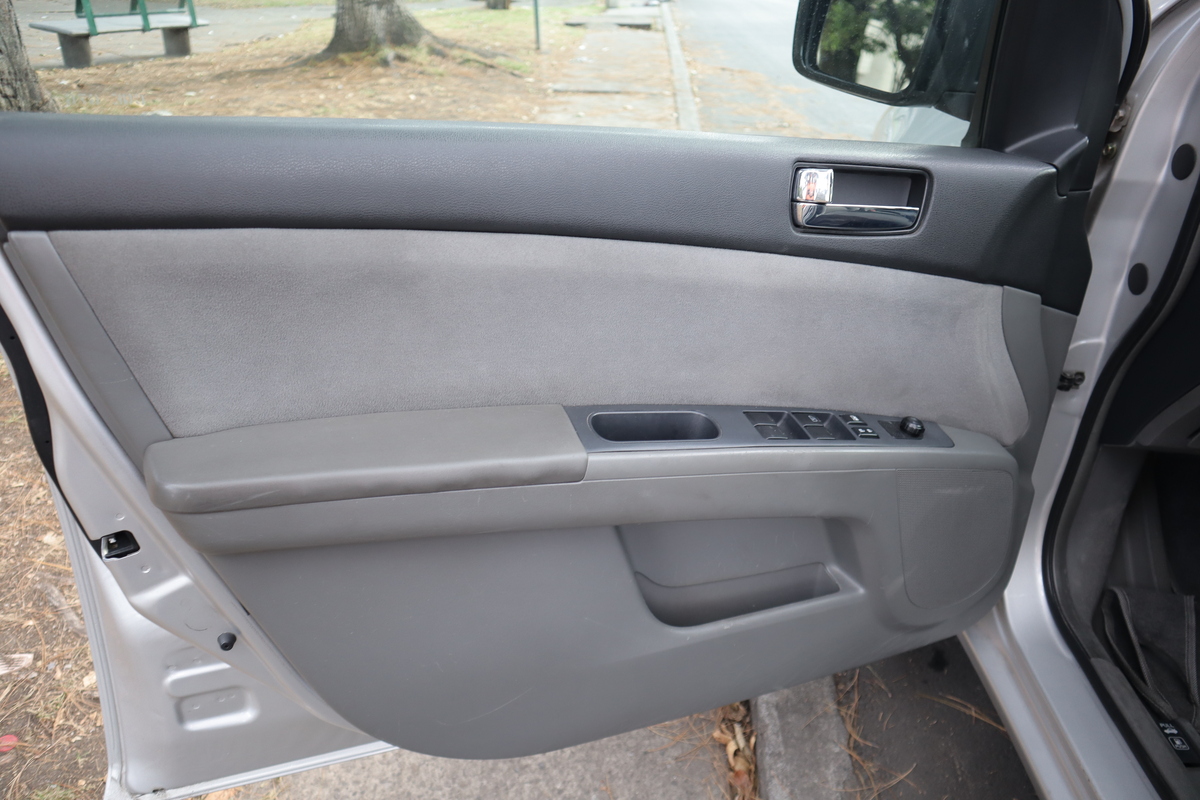 
								Nissan Sentra 2.0 S At 2ab Abs full									