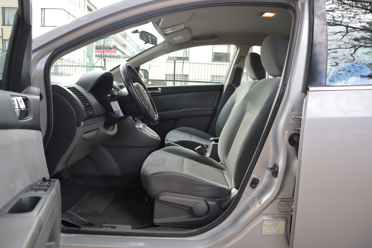 
								Nissan Sentra 2.0 S At 2ab Abs full									