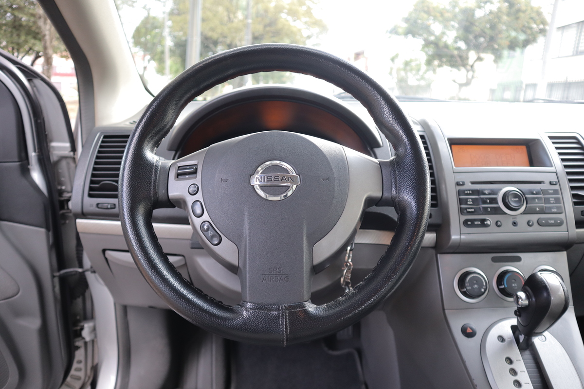 
								Nissan Sentra 2.0 S At 2ab Abs full									