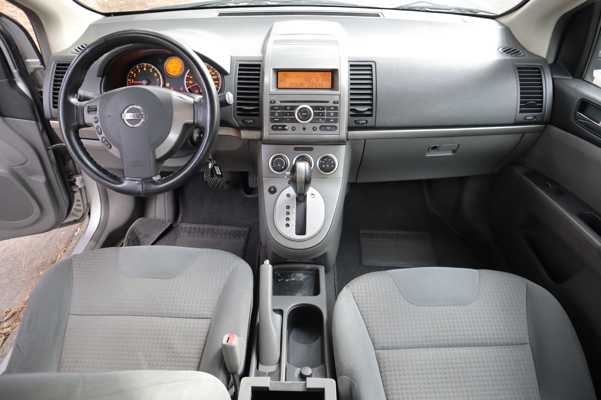 
								Nissan Sentra 2.0 S At 2ab Abs full									