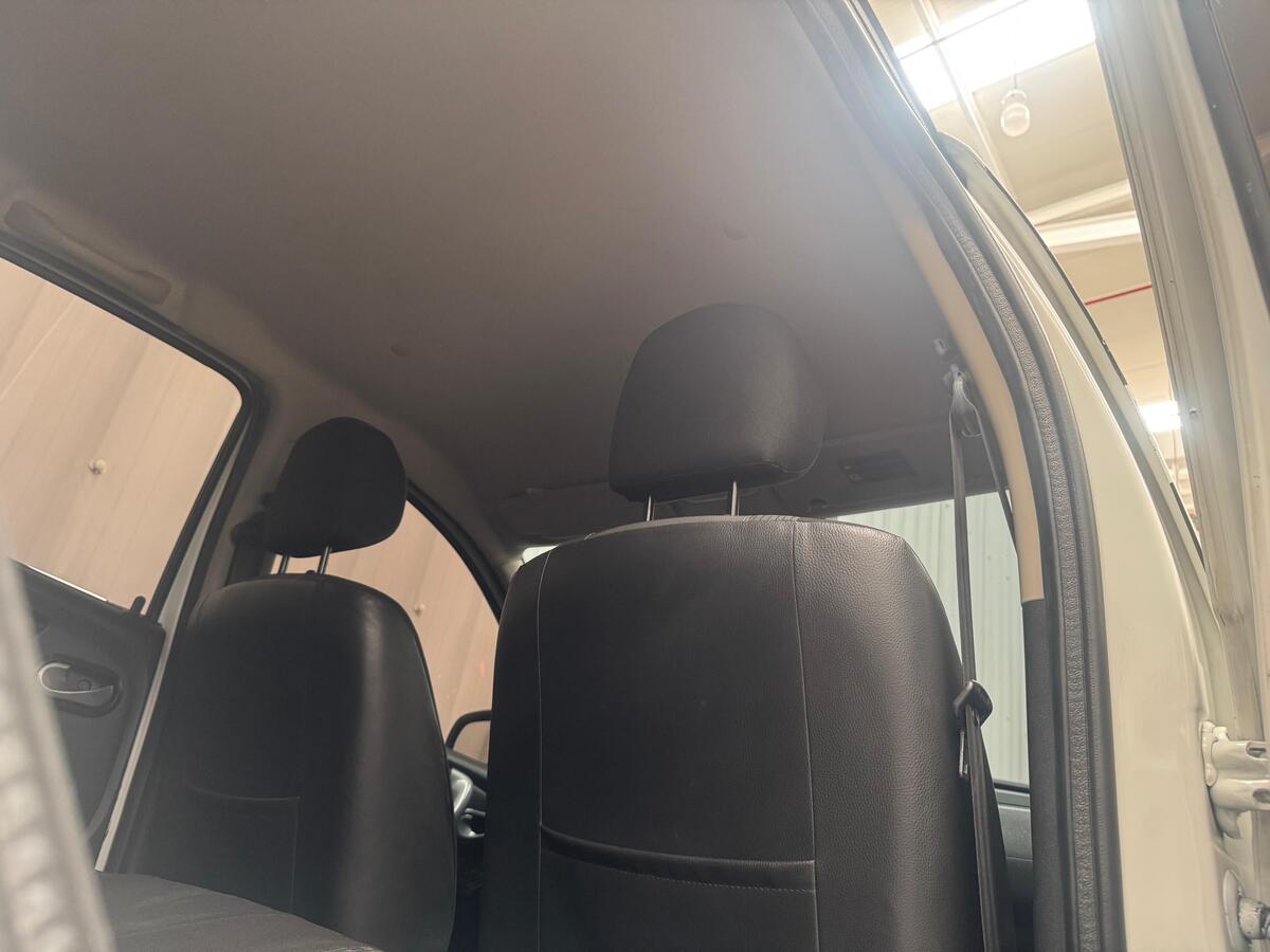 
								Renault Sandero DYNAMIQUE 1.6 AT AA full									