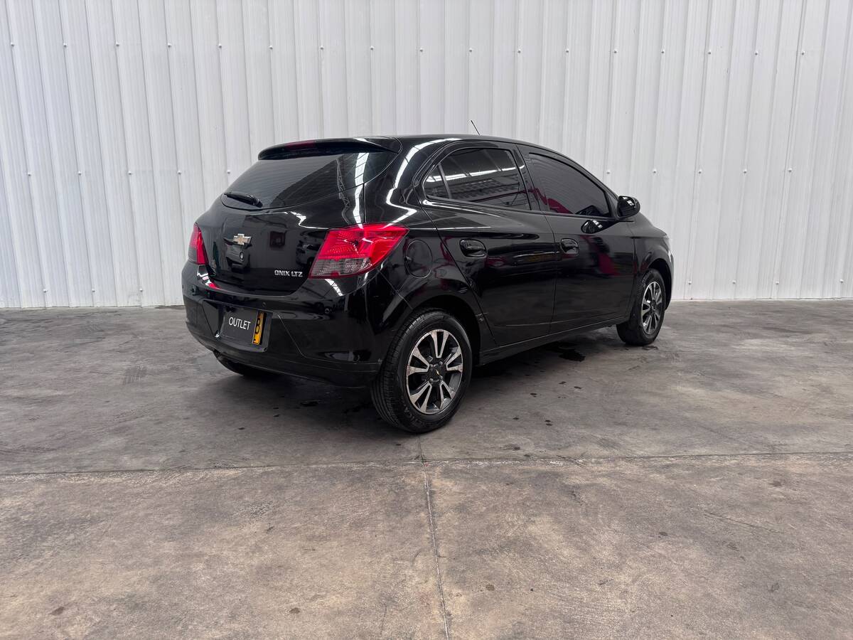 Chevrolet Onix LTZ 1.4 TP 2AB ABS 5P