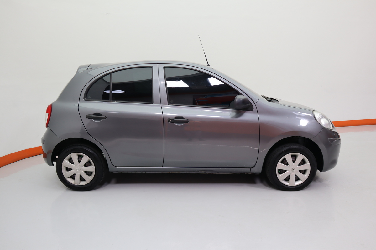 Nissan March Active 1.6 Mt Aa 2ab Abs