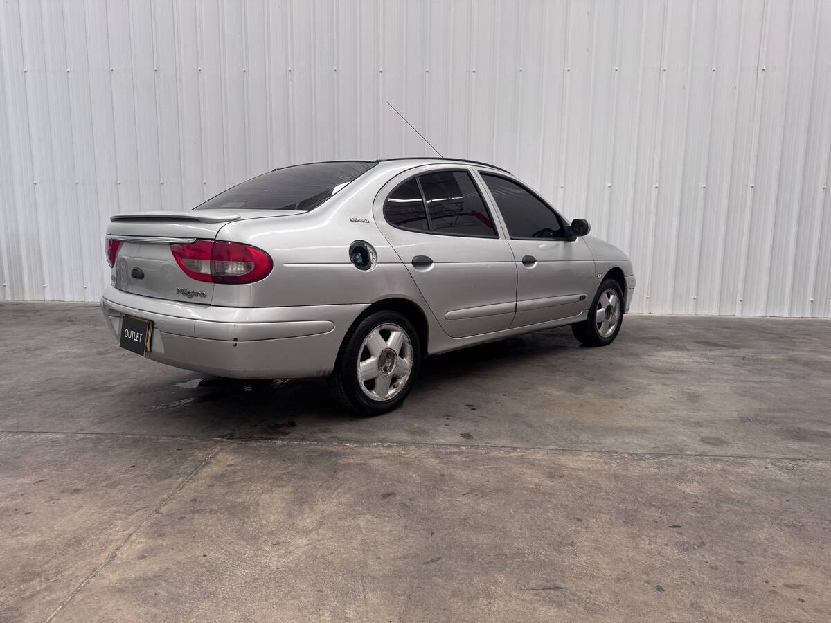 Renault Megane Unique 1.6 Mt