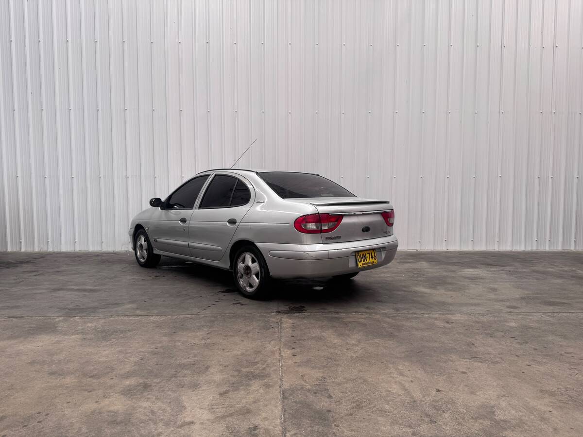 Renault Megane Unique 1.6 Mt