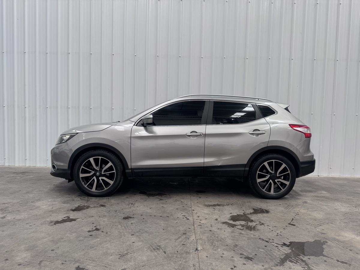 
								Nissan Qashqai Exclusive 2.0 Tp 6ab Abs Ct Tc 4×4 full									