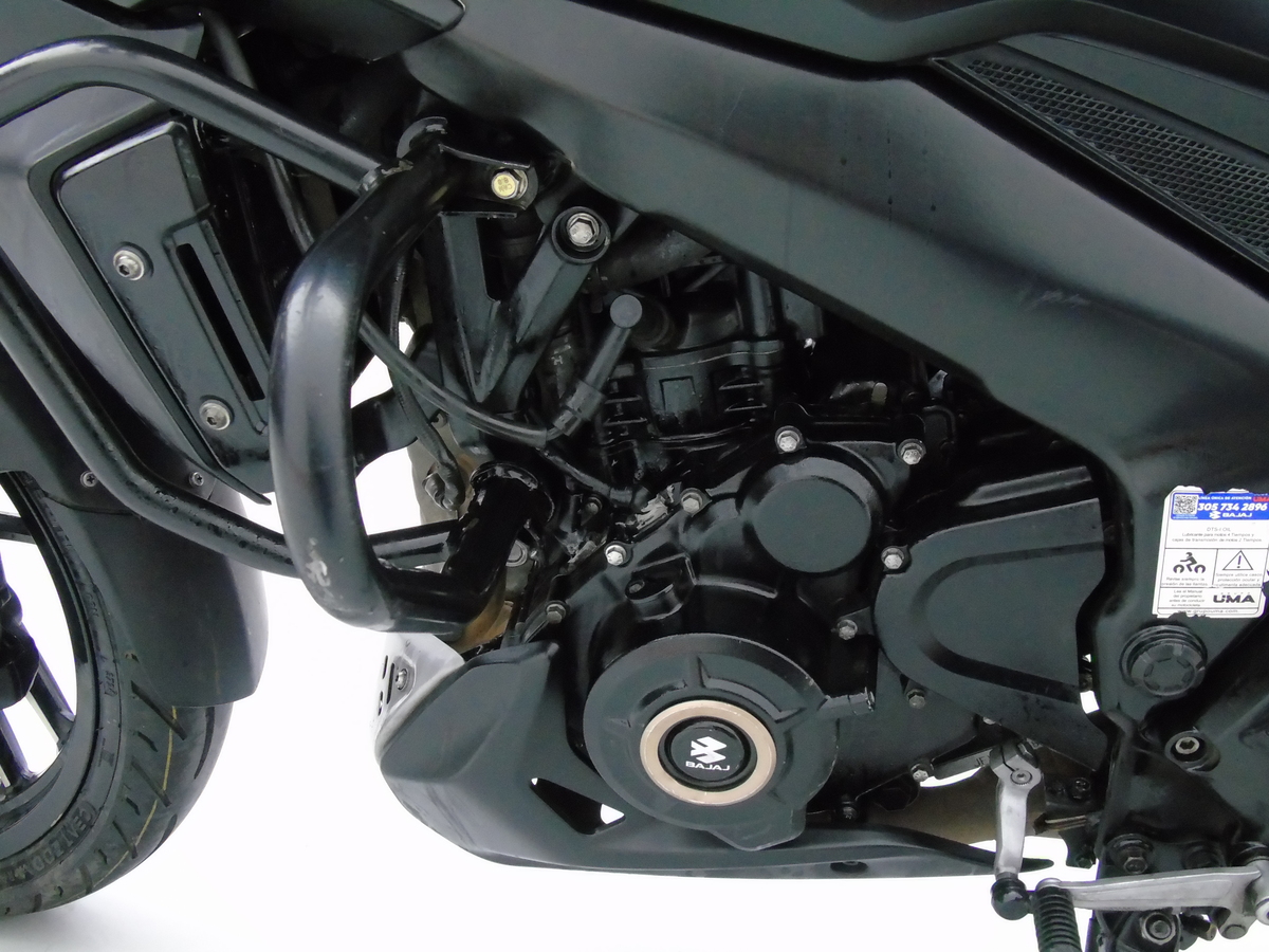 
								Bajaj Dominar D 400 Mt full									