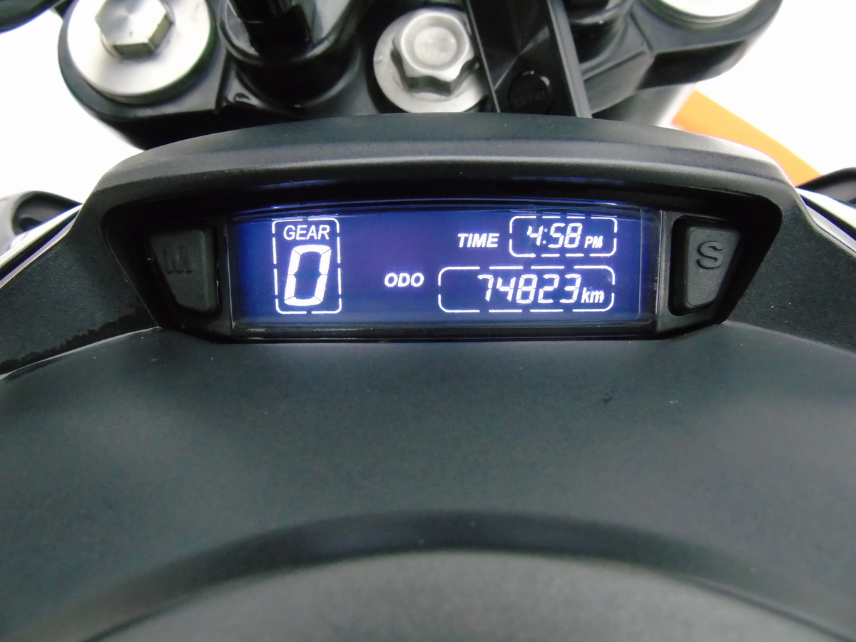 
								Bajaj Dominar D 400 Mt full									