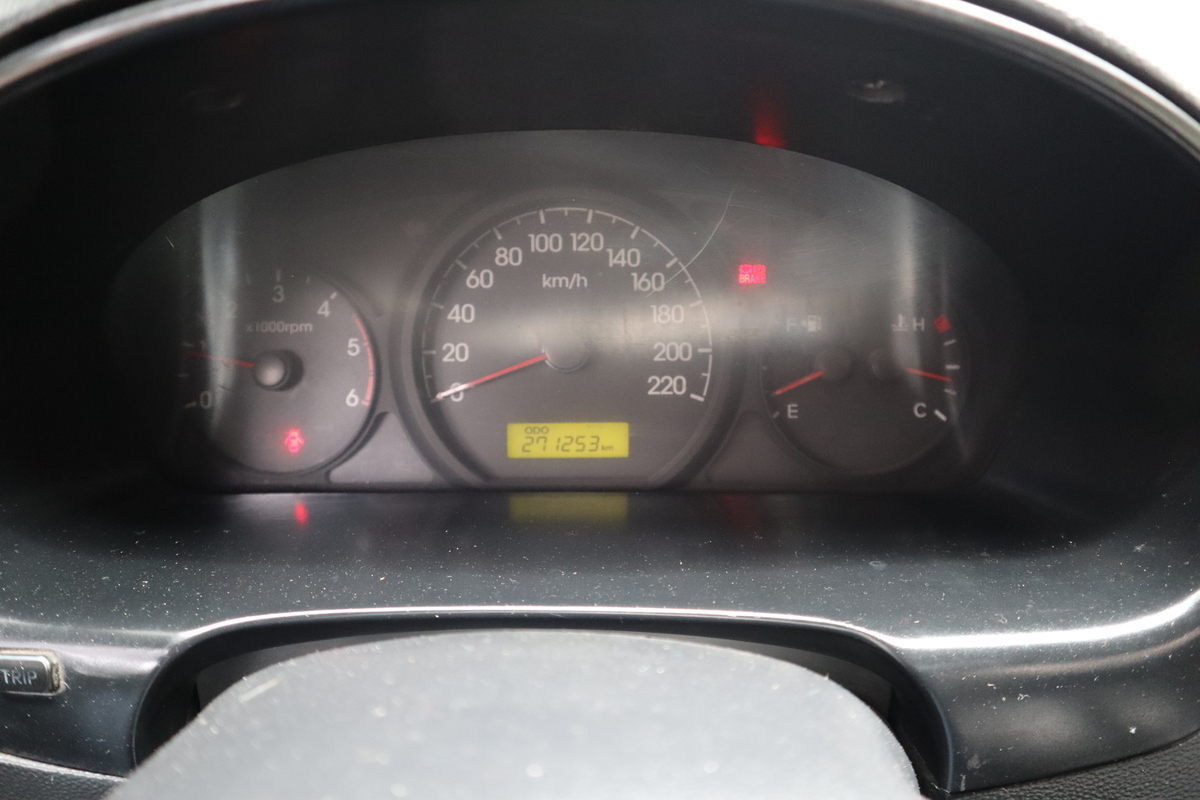 
								Hyundai Starex H1 2.5 Mt Td 4×2 12psj Aa (diesel) full									