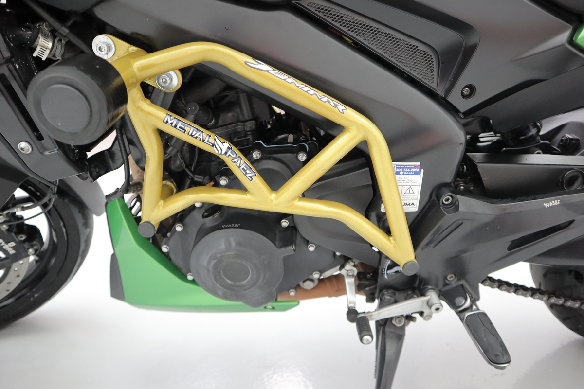 
								Bajaj Dominar 400 Mt 400cc full									