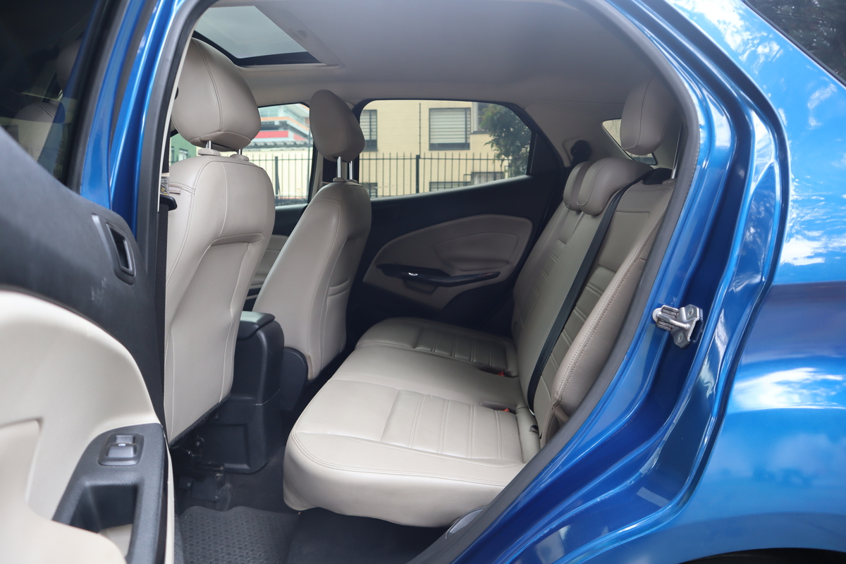 
								Ford Ecosport TITANIUM 2.0 TP 4X2 full									