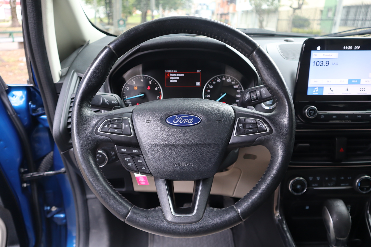 
								Ford Ecosport TITANIUM 2.0 TP 4X2 full									