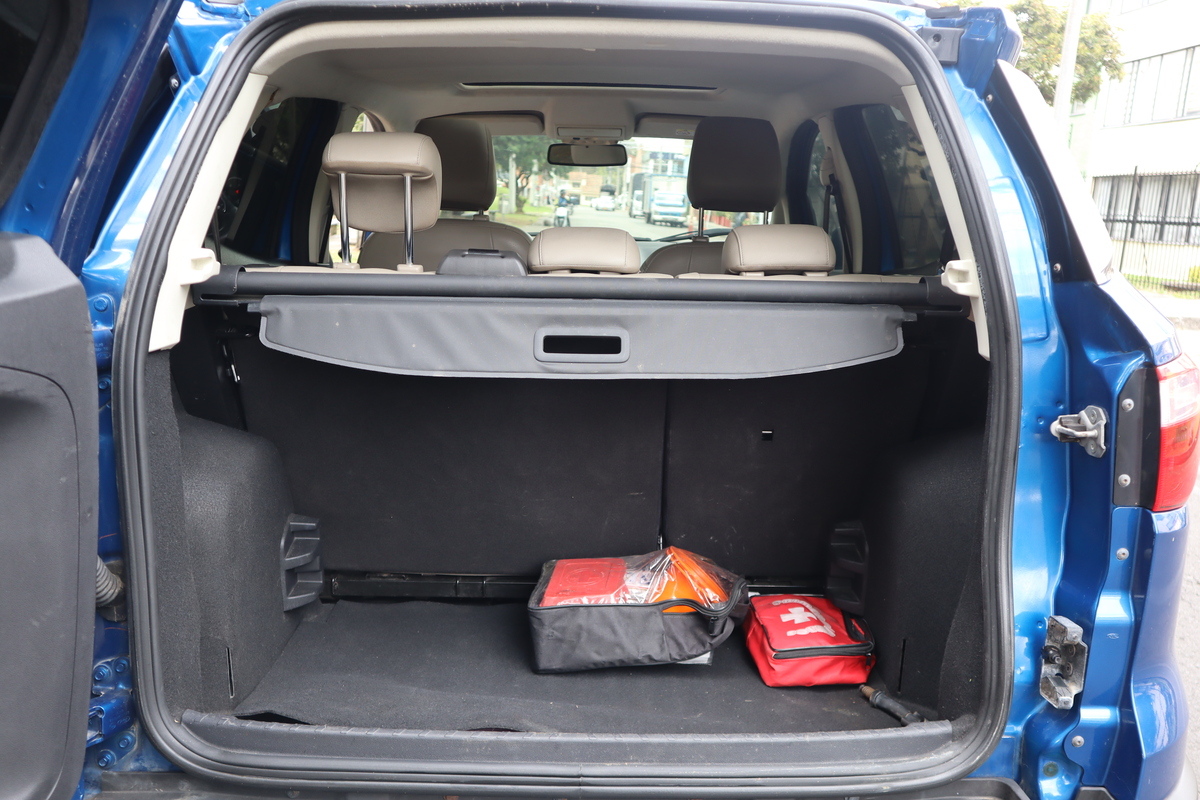 
								Ford Ecosport TITANIUM 2.0 TP 4X2 full									