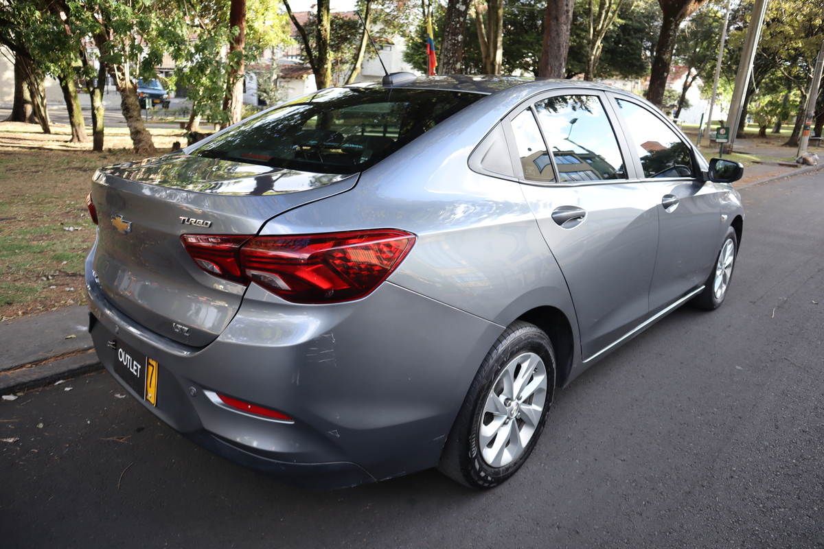 CHEVROLET ONIX LTZ 1.0 TP T 4P 6AB ABS