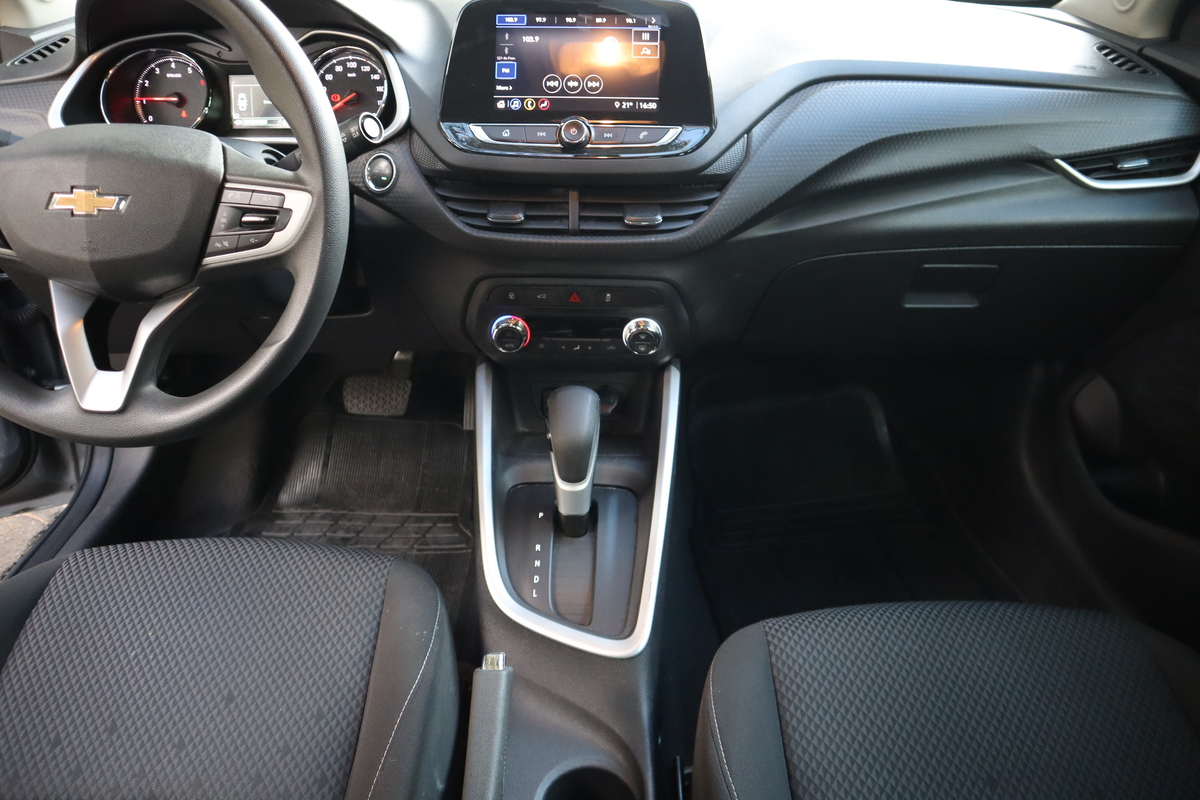 
								CHEVROLET ONIX LTZ 1.0 TP T 4P 6AB ABS full									