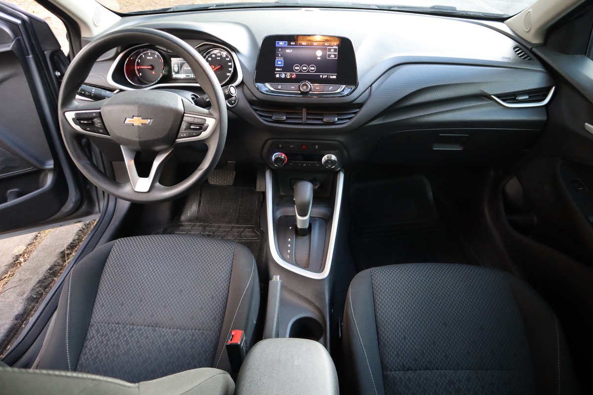 
								CHEVROLET ONIX LTZ 1.0 TP T 4P 6AB ABS full									