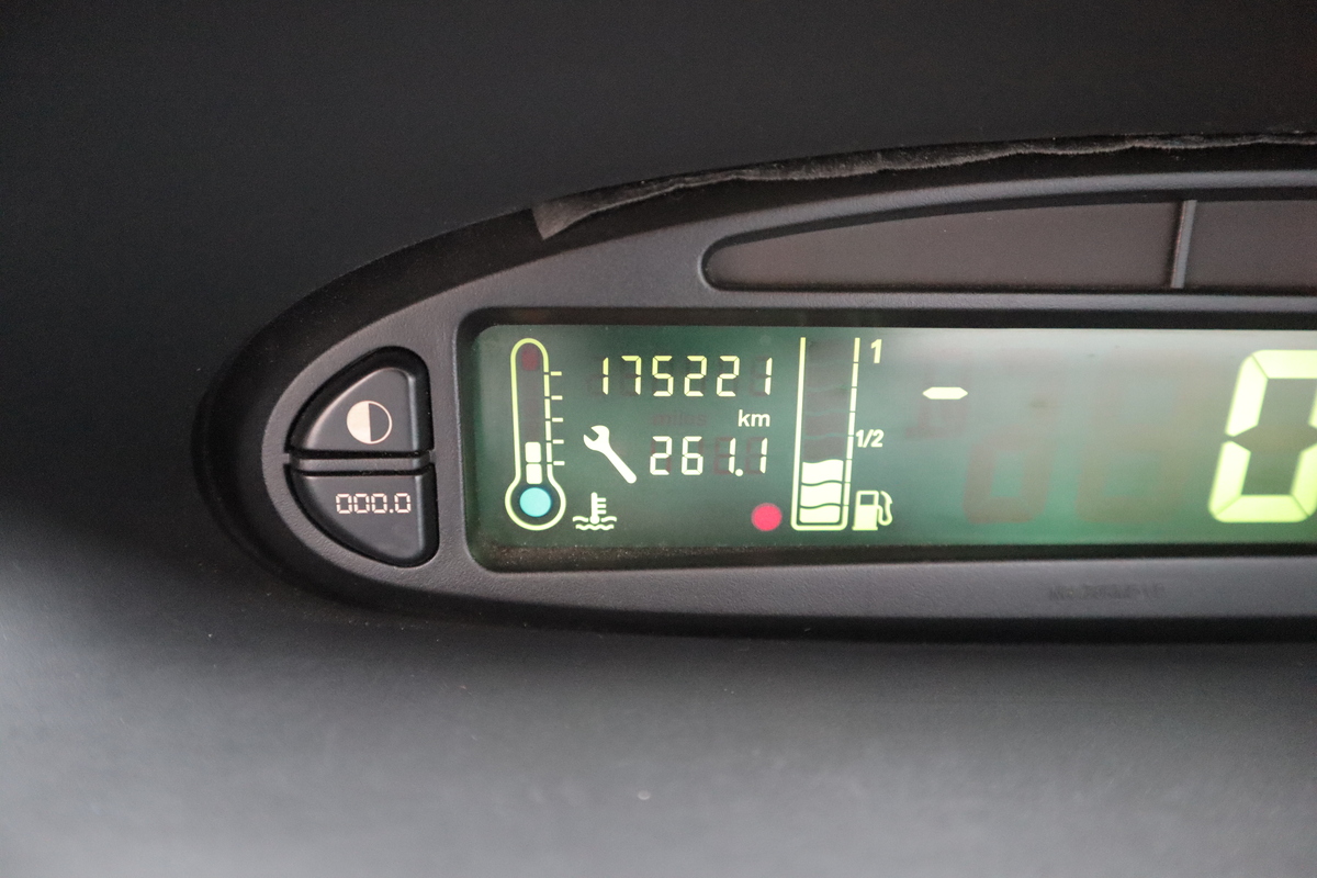 
								Citroën Xsara Picasso EXCLUSSIVE 2.0 AT full									